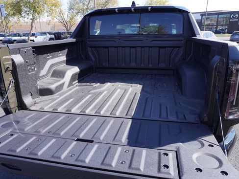 New 2025 GMC Hummer EV 3X image 8