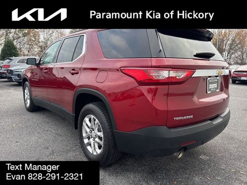 Used 2021 Chevrolet Traverse LT image 5