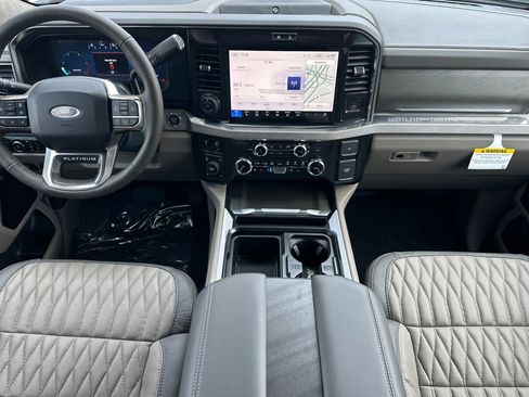 New 2026 Ford F250 4x4 Crew Cab Super Duty image 12