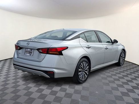 Certified 2025 Nissan Altima 2.5 SV image 7