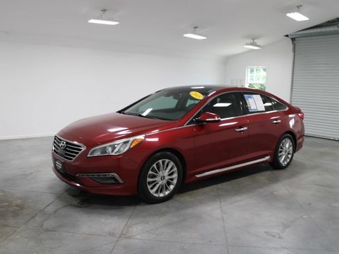 Used 2015 Hyundai Sonata Limited w/ Option Group 06 FWD image 4