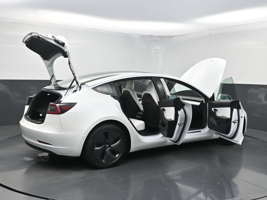 Used 2020 Tesla Model 3 Standard Range Plus RWD image 37