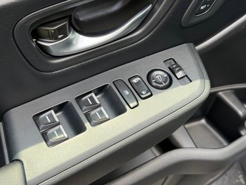 Used 2024 Honda Pilot Touring image 12