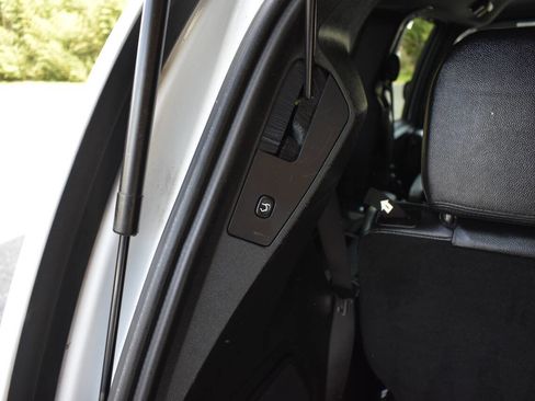 Used 2020 Dodge Grand Caravan GT image 12