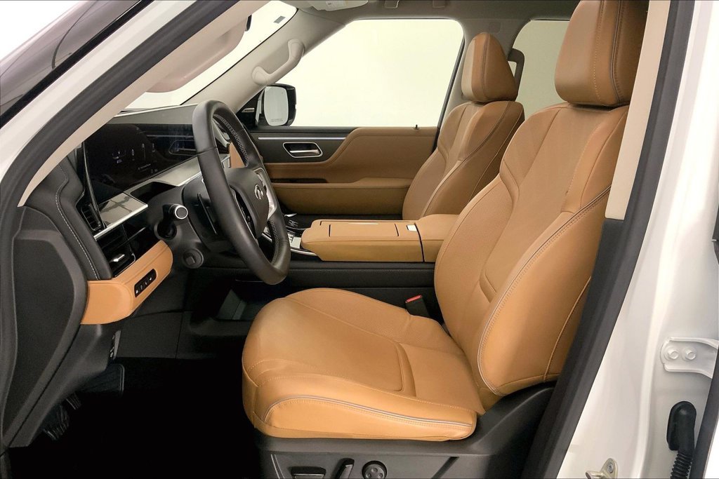 Used 2025 INFINITI QX80 Luxe AWD/4WD image 13