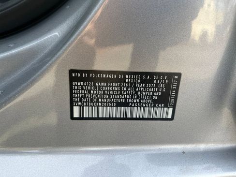 Used 2019 Volkswagen Jetta SE w/ Cold Weather Package image 6