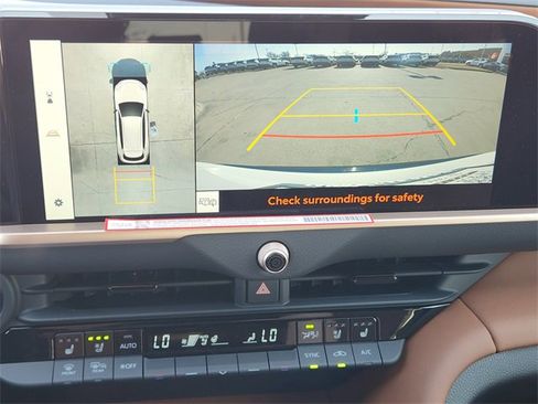 New 2025 Toyota Crown Signia Limited image 13