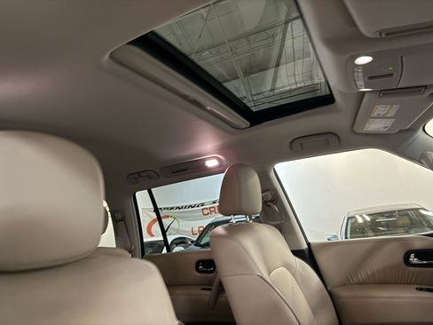 Used 2024 Nissan Armada SL w/ Captain's Chairs Package image 11