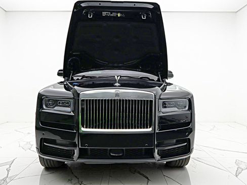 Used 2022 Rolls-Royce Cullinan AWD/4WD image 24