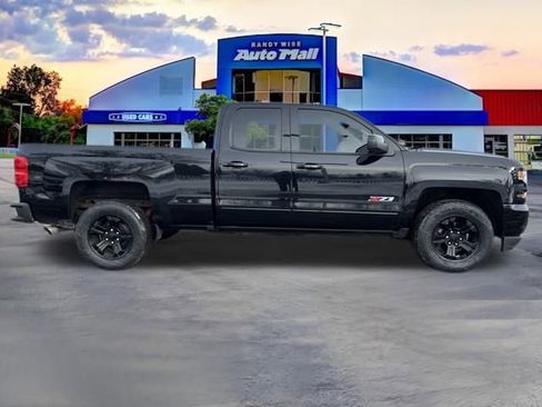 Used 2017 Chevrolet Silverado 1500 LT w/ LPO, Street Package image 9