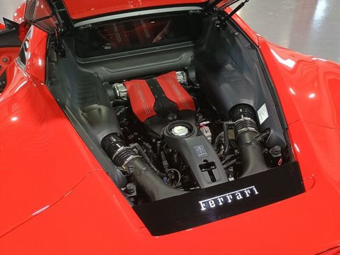 Used 2019 Ferrari 488 GTB RWD image 31