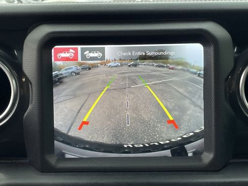 Used 2021 Jeep Wrangler Unlimited Rubicon w/ Trailer Tow Package image 26