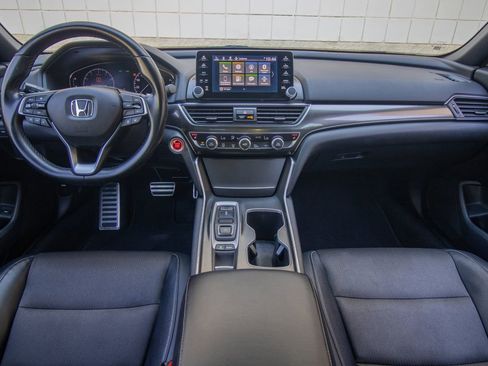 Used 2018 Honda Accord Sport image 37