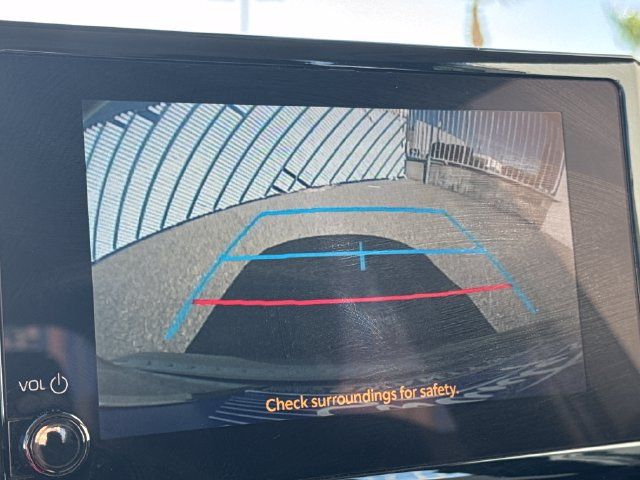 Used 2025 Toyota Corolla LE FWD image 20
