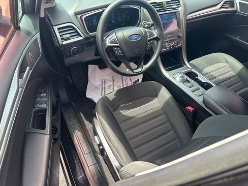 Used 2019 Ford Fusion SE FWD image 16