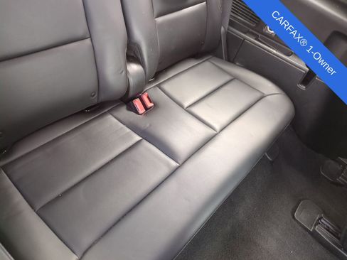 Used 2024 Ford Explorer XLT w/ Equipment Group 202A image 27