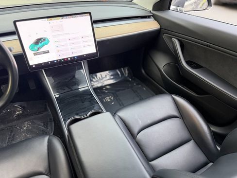 Used 2018 Tesla Model 3 Long Range image 42
