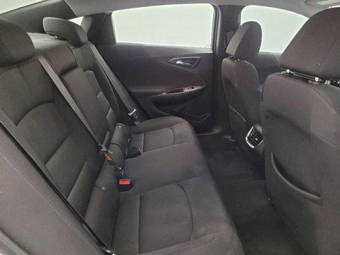 Used 2021 Chevrolet Malibu LT FWD image 19