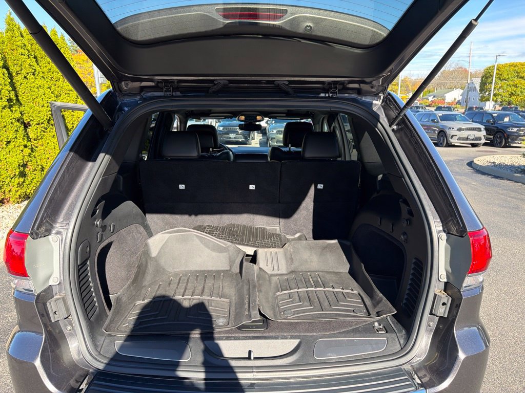 Used 2019 Jeep Grand Cherokee Limited AWD/4WD image 19