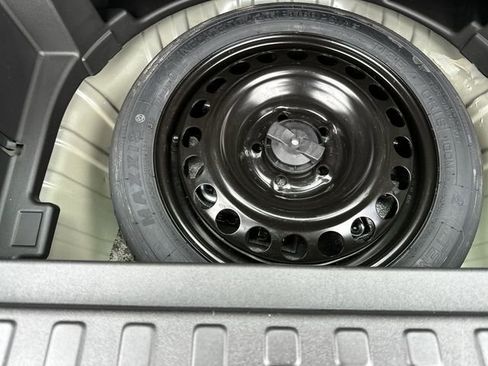 Certified 2024 Chevrolet Equinox LS AWD/4WD image 28