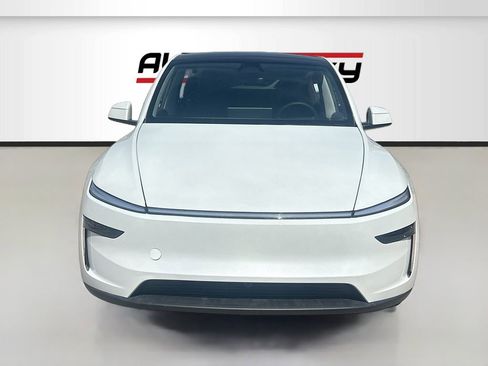 Used 2026 Tesla Model Y 2WD image 2