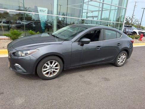 Used 2016 MAZDA MAZDA3 i Sport w/ Preferred Equipment Package FWD image 22