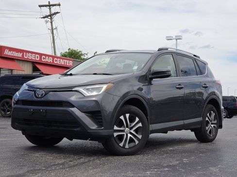 Used 2017 Toyota RAV4 LE w/ All Weather Liner Package AWD/4WD image 2