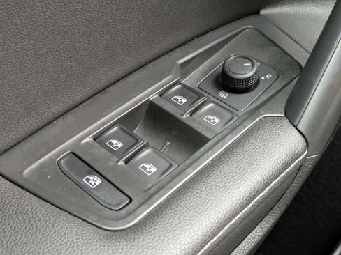 Certified 2023 Volkswagen Tiguan S FWD image 30