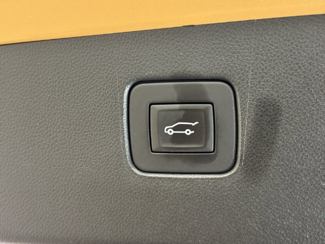 Certified 2024 Buick Envista Sport Touring w/ Convenience I Package FWD image 24