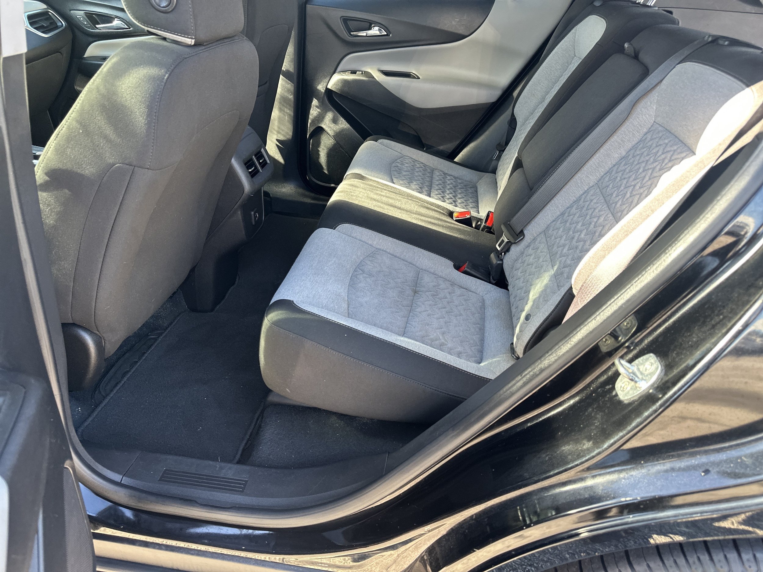 Used 2023 Chevrolet Equinox LS w/ LS Convenience Package FWD image 20