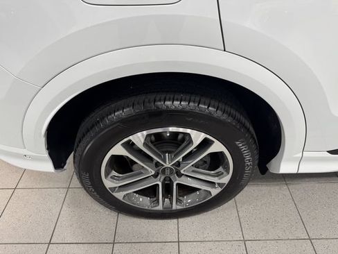 Used 2025 Audi Q5 Premium w/ Convenience Package AWD/4WD image 11