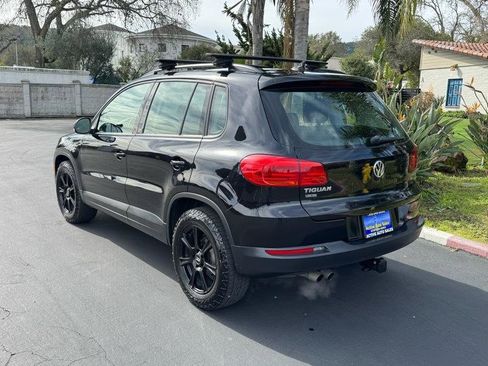 Used 2017 Volkswagen Tiguan Limited w/ Premium Package image 3