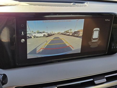 Used 2024 Hyundai Palisade SEL FWD image 21