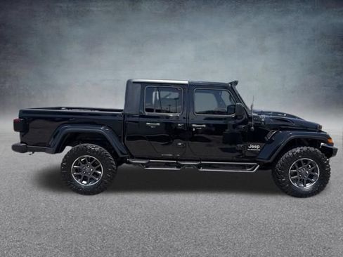 Used 2020 Jeep Gladiator Overland AWD/4WD image 6