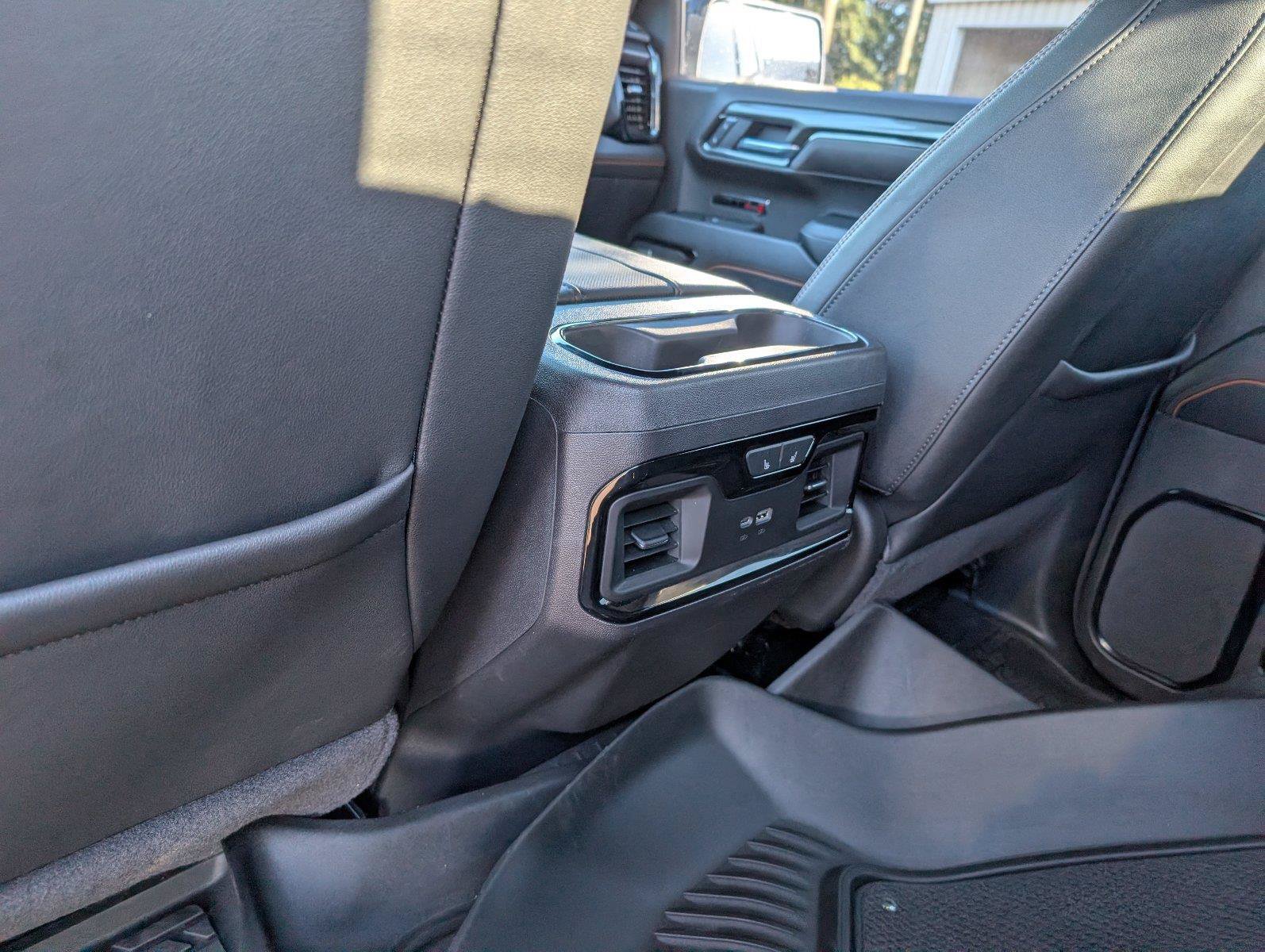 Used 2025 GMC Sierra 1500 AT4 w/ AT4 Premium Package AWD/4WD image 34