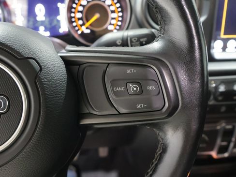 Used 2021 Jeep Gladiator Sport AWD/4WD image 40