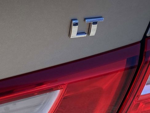 Used 2024 Chevrolet Malibu LT image 30