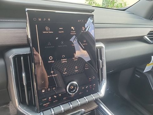 New 2026 GMC Acadia Denali w/ Super Cruise Package FWD image 17