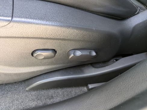 Used 2016 Buick Encore FWD image 18