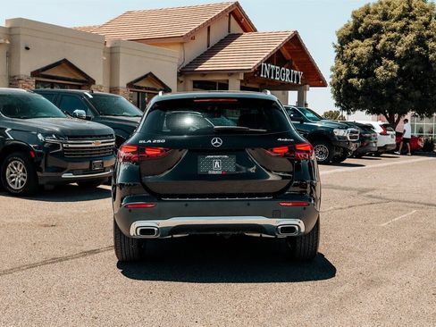Used 2025 Mercedes-Benz GLA 250 4MATIC image 6