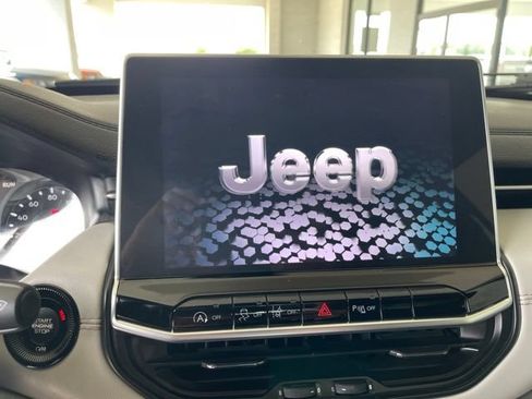 Used 2024 Jeep Compass Limited AWD/4WD image 20