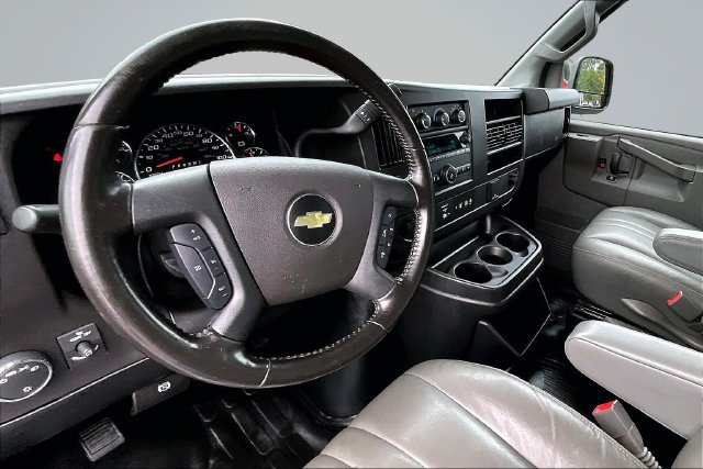 Used 2020 Chevrolet Express 2500 w/ Driver Convenience Package RWD image 7