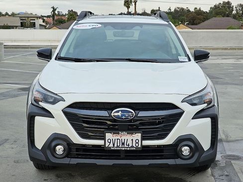 Certified 2025 Subaru Outback Premium image 8