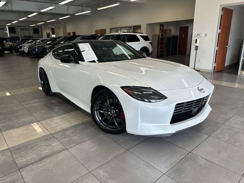 Used 2024 Nissan Z Performance w/ Floor Mat Package RWD image 1