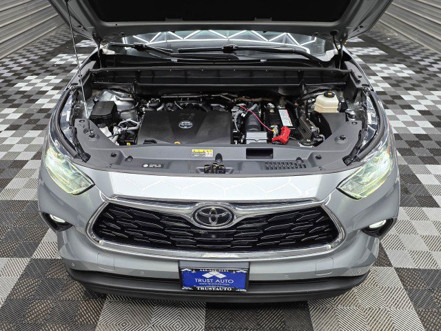 Used 2021 Toyota Highlander Limited AWD/4WD image 41