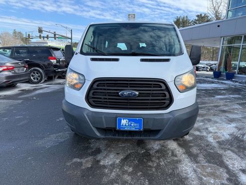 Used 2015 Ford Transit 150 XL image 3