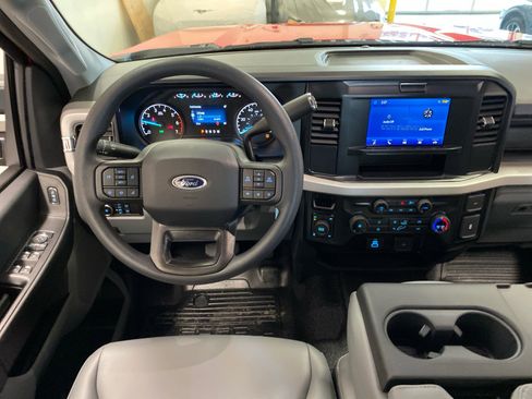 New 2026 Ford F250 XL w/ XL Chrome Package image 14