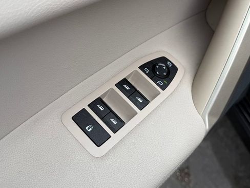 Certified 2023 BMW iX xDrive50 w/ Sport Package image 10