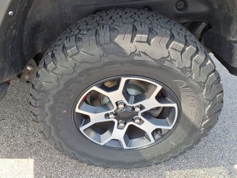 Used 2021 Jeep Wrangler Unlimited Rubicon AWD/4WD image 10