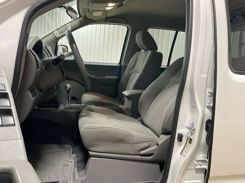 Used 2019 Nissan Frontier SV RWD image 14